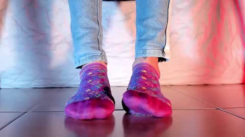 Snapshot of axellcollins chatting on 09-09-25, 05:07 im your little femboy ALEX online show from 09-09-25, 05:07