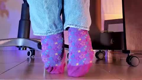 Snapshot of axellcollins chatting on 10-11-25, 10:08 im your little femboy ALEX online show from 10-11-25, 10:08