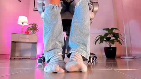 Snapshot of axellcollins chatting on 10-12-25, 10:20 im your little femboy ALEX online show from 10-12-25, 10:20