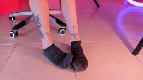 Snapshot of axellcollins chatting on 10-22-25, 09:14 im your little femboy ALEX online show from 10-22-25, 09:14