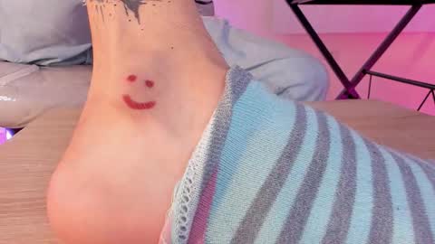 Snapshot of axellcollins chatting on 12-01-25, 10:26 im your little femboy ALEX online show from 12-01-25, 10:26