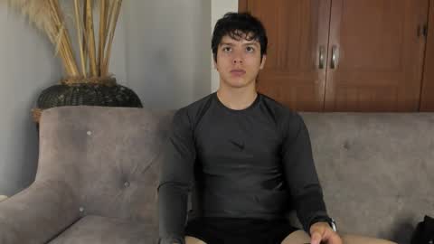 Axel Raven online show from 12-19-25, 02:13