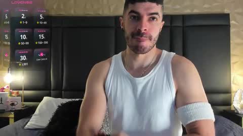 Axel Thompsom online show from 11-05-25, 11:43