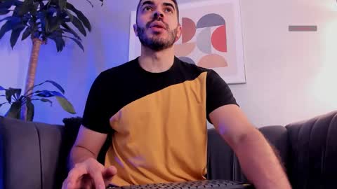 Axel Thompsom online show from 12-02-25, 11:15