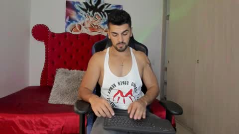 Axel online show from 11-23-25, 01:49