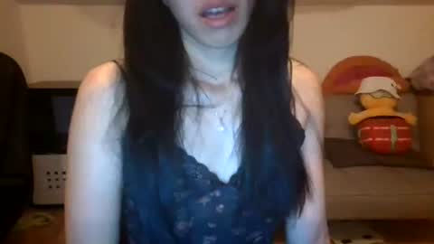 Snapshot of axuepetitt chatting on 08-05-26, 09:28 axue online show from 08-05-26, 09:28