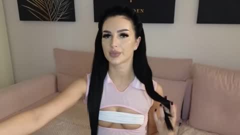 Ayabellle online show from 01-15-26, 06:33