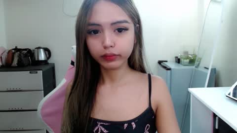 ayalvrs18 online show from 09-09-25, 01:43