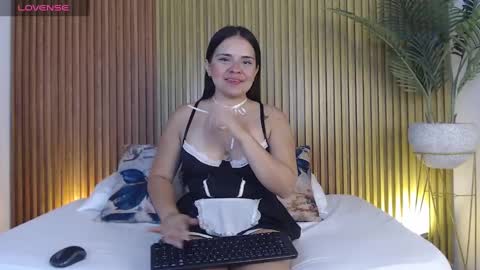 Alyda Jaramillo online show from 01-24-25, 08:00
