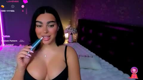  Ayla Demir  online show from 11-13-25, 11:14