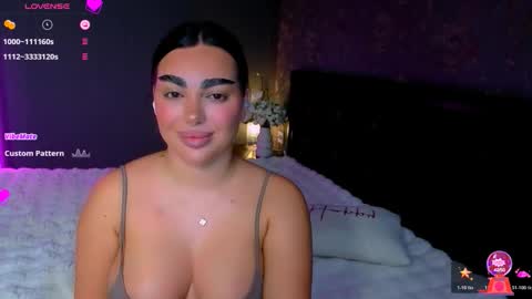  Ayla Demir  online show from 11-30-25, 10:58