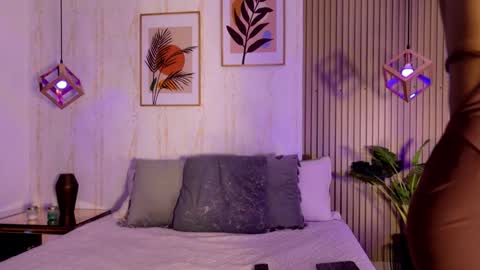 Ayleen online show from 09-11-25, 12:05