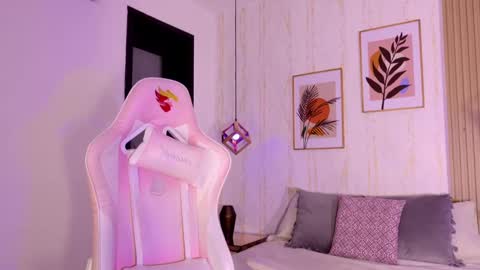 Ayleen online show from 09-30-25, 12:10