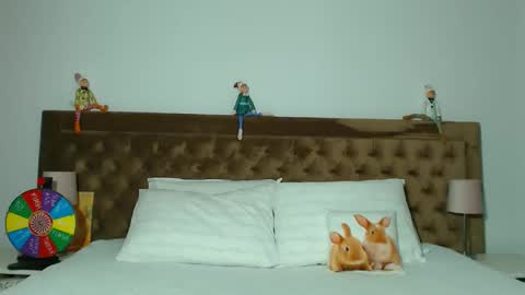 Aylin online show from 11-21-25, 03:49