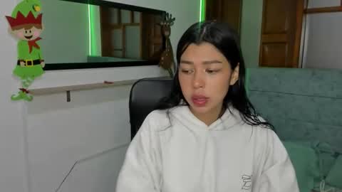 aysha_winxx online show from 12-19-25, 03:02