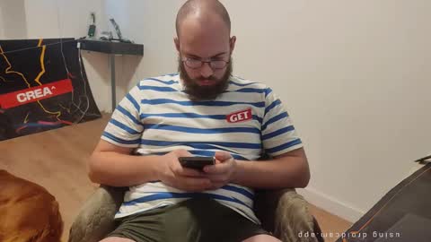 Snapshot of azagal22 chatting on 11-29-25, 08:12 justin online show from 11-29-25, 08:12