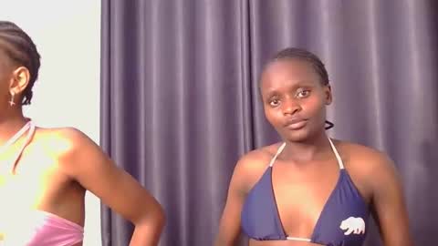 Snapshot of azalea46 chatting on 10-13-25, 05:46 Azalea online show from 10-13-25, 05:46