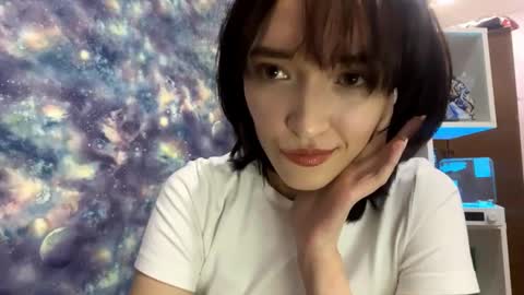 Minro online show from 10-28-25, 01:36