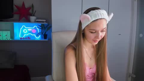 Sofia online show from 01-06-25, 05:59