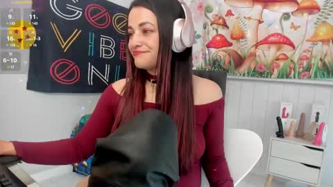 Azucena R online show from 03-11-25, 03:02