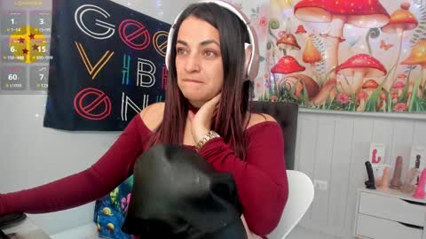 Azucena R online show from 03-11-25, 07:14