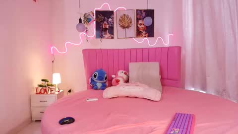 PRINCESS AZUL. online show from 11-24-25, 09:25