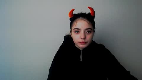 azumi_chan_ online show from 10-09-25, 10:24