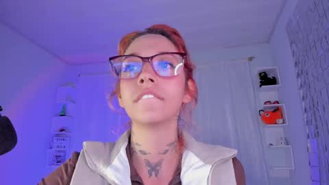 azumi saan online show from 12-15-24, 01:57