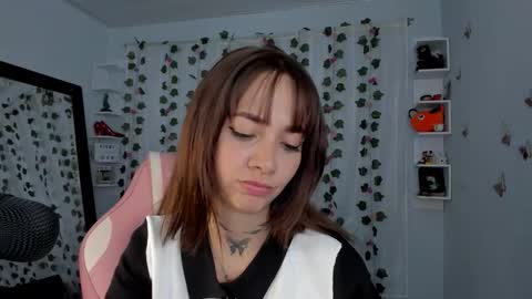 azumi saan online show from 12-03-25, 03:03