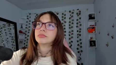 azumi saan online show from 12-04-25, 03:05