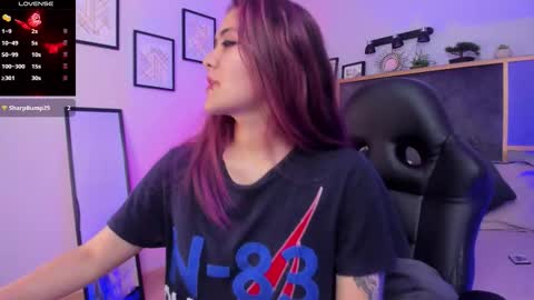 Azurra  online show from 03-18-26, 10:24