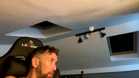 Snapshot of b4dafall44 chatting on 01-17-25, 04:06 b4dafall44 online show from 01-17-25, 04:06