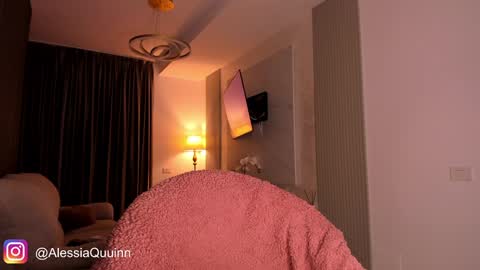 Snapshot of baaaybeee chatting on 01-16-25, 11:59 Alessia online show from 01-16-25, 11:59