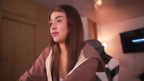 Samanta online show from 09-15-25, 05:07