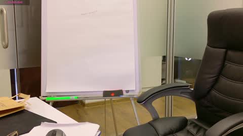 Olivia and Lexi online show from 02-26-25, 08:15