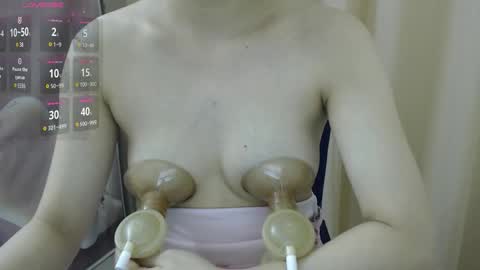 Snapshot of babielaydy chatting on 10-17-25, 02:04 babielaydy online show from 10-17-25, 02:04