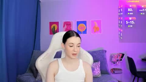 Snapshot of baby_annabellee chatting on 11-24-25, 03:50 Baby Annabelle online show from 11-24-25, 03:50