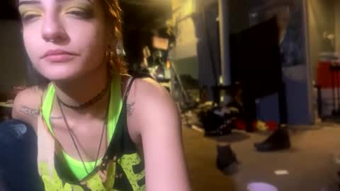 Snapshot of baby_buddha chatting on 01-10-25, 10:17 baby buddha online show from 01-10-25, 10:17