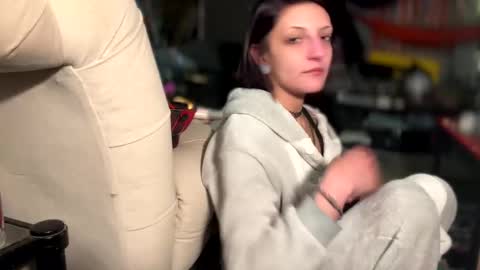 Snapshot of baby_buddha chatting on 03-12-25, 09:02 baby buddha online show from 03-12-25, 09:02