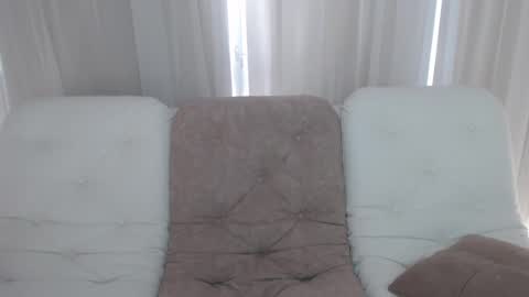 Snapshot of baby_emmaa chatting on 02-10-25, 01:11 Baby emmaa online show from 02-10-25, 01:11