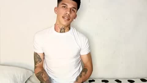 Snapshot of baby_gio chatting on 02-23-25, 10:42 OF GxoXabs online show from 02-23-25, 10:42