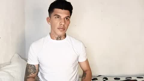 Snapshot of baby_gio chatting on 02-25-25, 06:36 OF GxoXabs online show from 02-25-25, 06:36