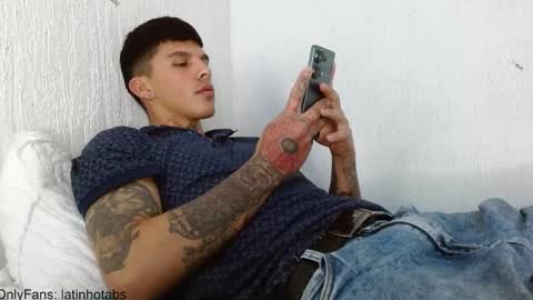 Snapshot of baby_gio chatting on 03-05-25, 04:34 OF GxoXabs online show from 03-05-25, 04:34