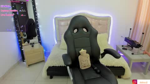 Dulce  Stefa  online show from 01-01-25, 01:48