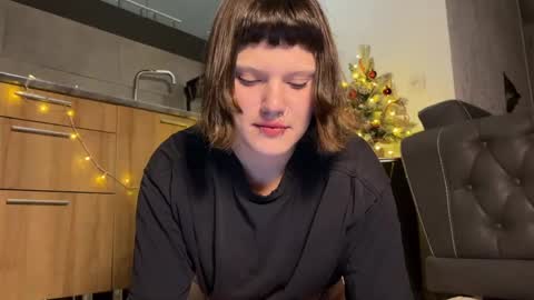 mei online show from 12-24-24, 07:00