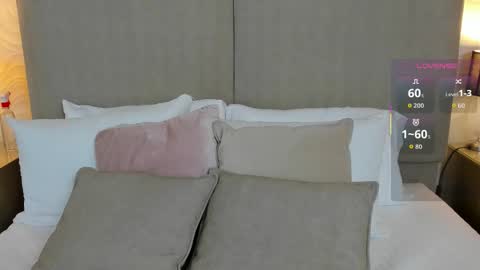 baby_naomy online show from 10-24-25, 02:13