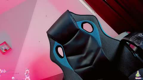 Baby-Rouss online show from 12-17-25, 12:33