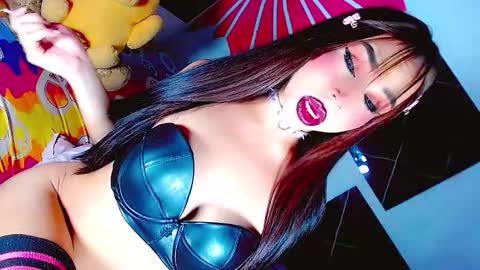 Tatii online show from 10-11-25, 05:39