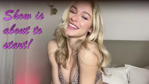 Baby Tavia online show from 03-07-25, 04:11