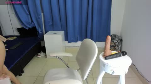 Baby Chanell online show from 11-11-25, 02:33